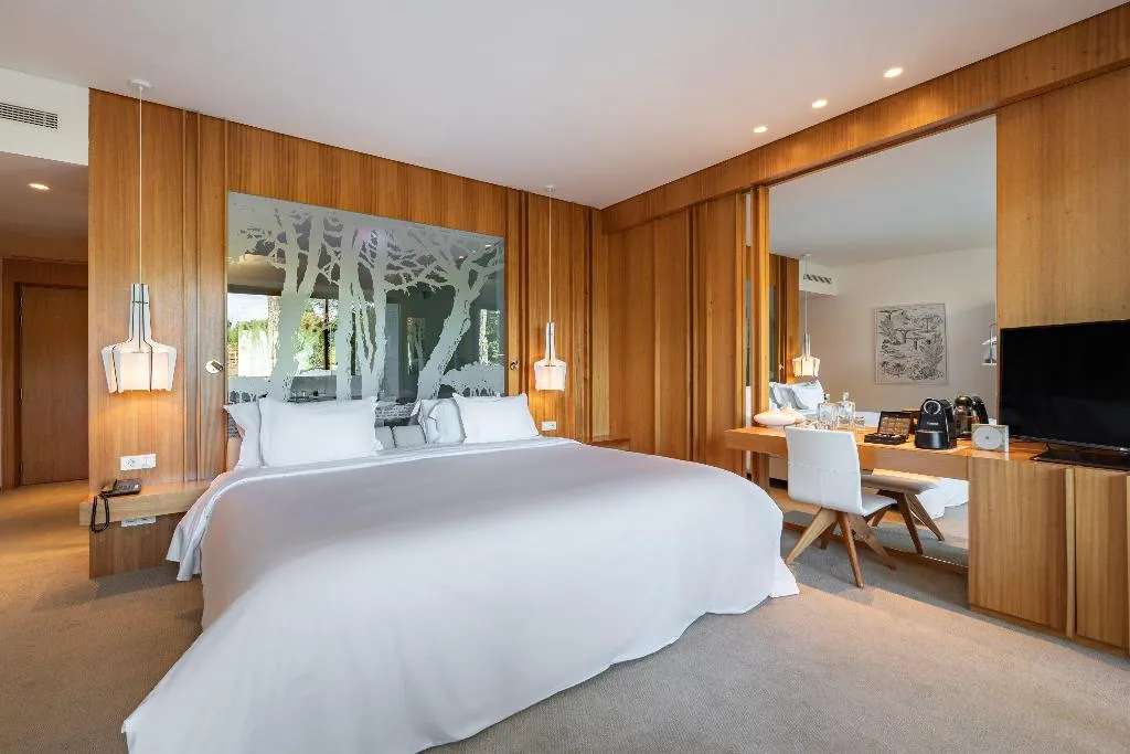 DOUBLE KING SIZE BED Room, Onyria Marinha Cascais, Vignette Collection, Lisbon