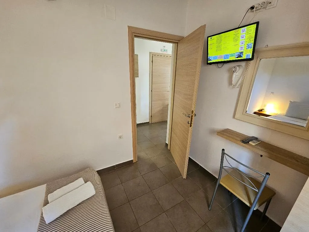 APARTMENT CAPACITY 4 ONE BEDROOM Room, Elounda Sunrise Apartments, Crete