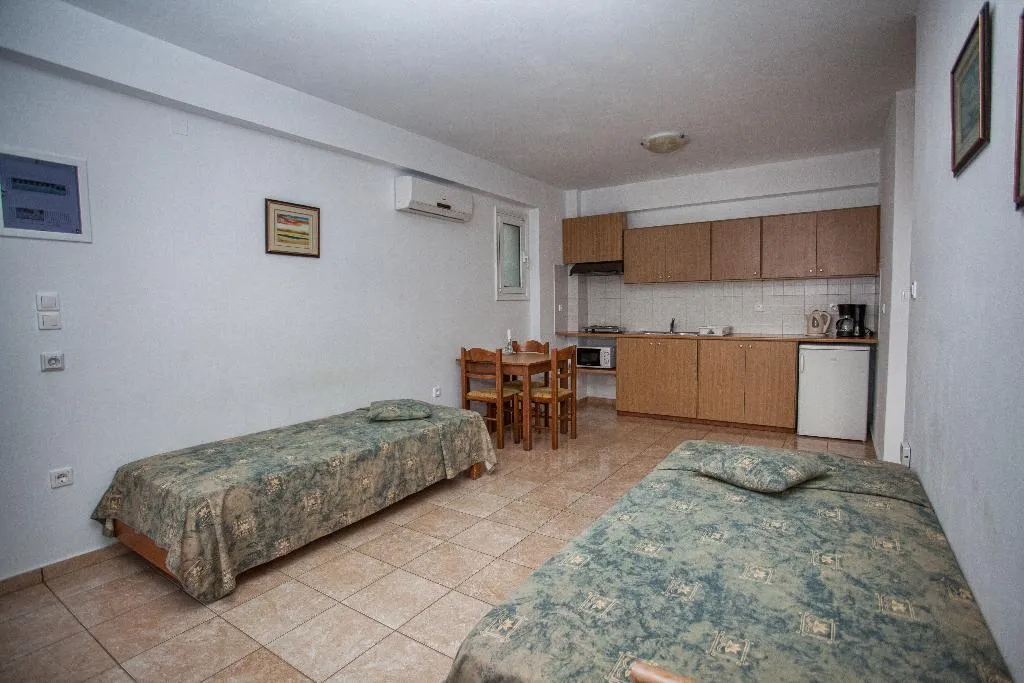 APARTMENT SIDE SEA VIEW Room, Ilian Beach, Crete