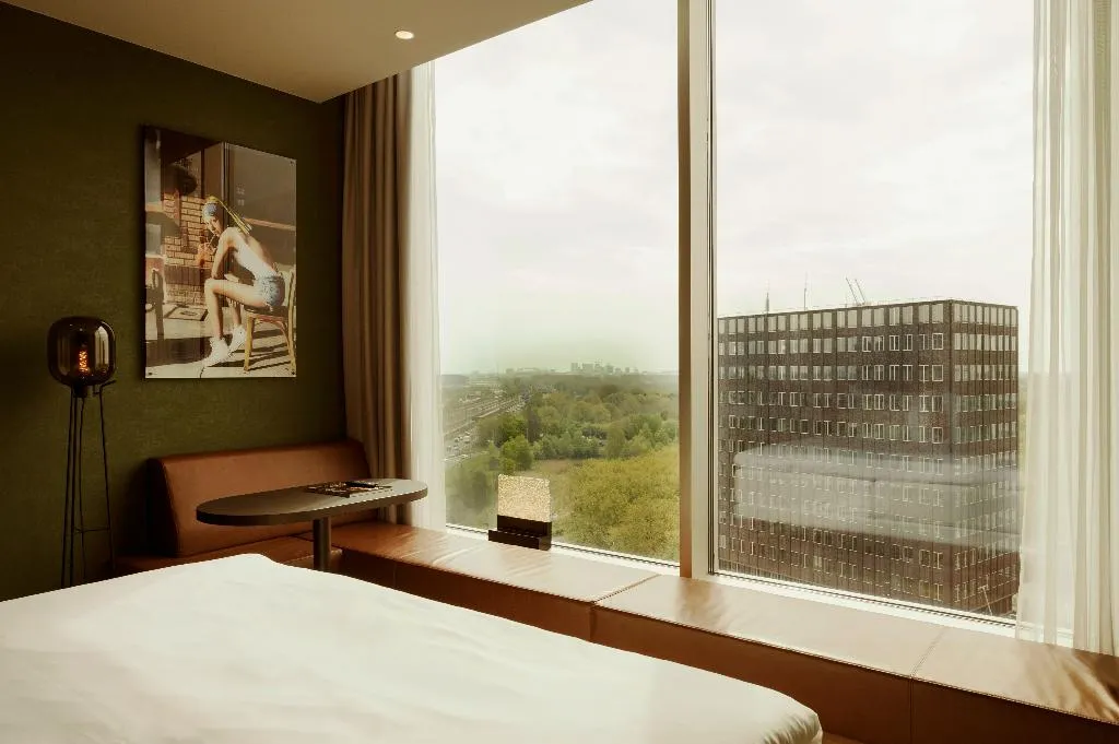 DOUBLE COMFORT Room, Van der Valk Hotel Amsterdam Zuidas, Amsterdam