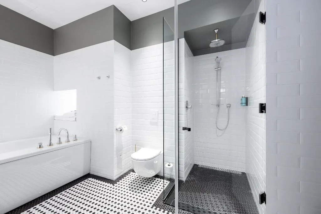 SUITE WITH BALCONY Room, Movenpick Hotel Tallinn, Tallinn