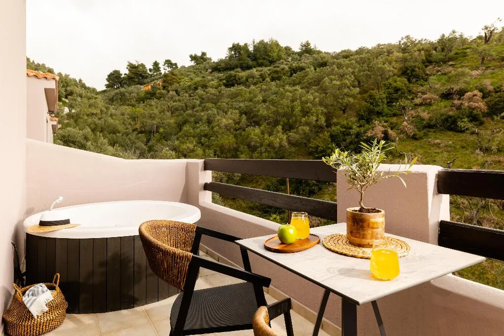 SUITE STANDARD Room, Avaton Suites & Villas, Skiathos