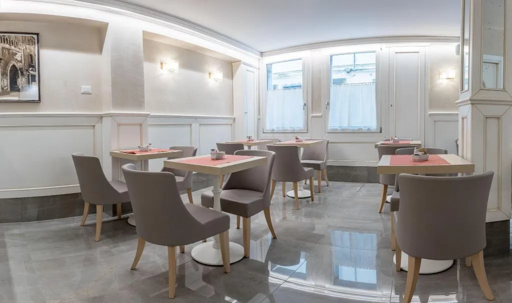 Restaurant, Hotel Guerrini Venezia, Venice