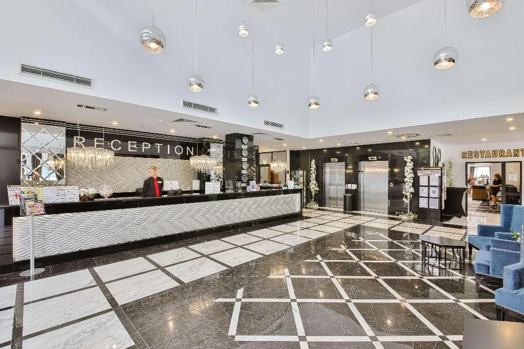 Lobby, Prestige Deluxe Hotel Aquapark Club, Varna