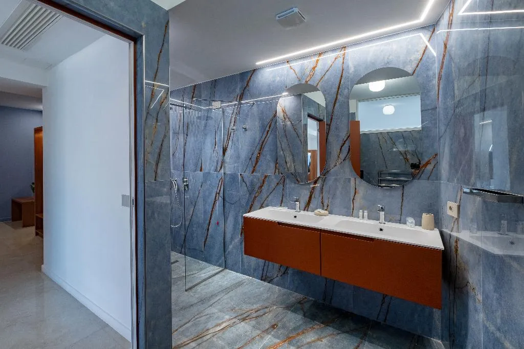 SUITE WITH JACUZZI Room, Relais Manfredi, Naples