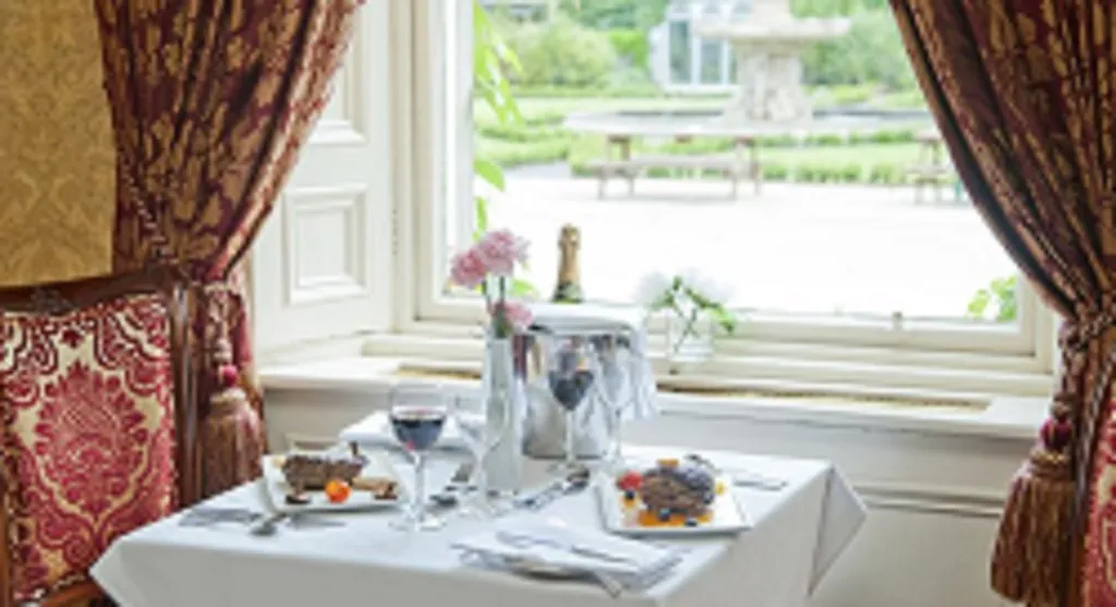 Restaurant, Finnstown Castle Hotel, Dublin