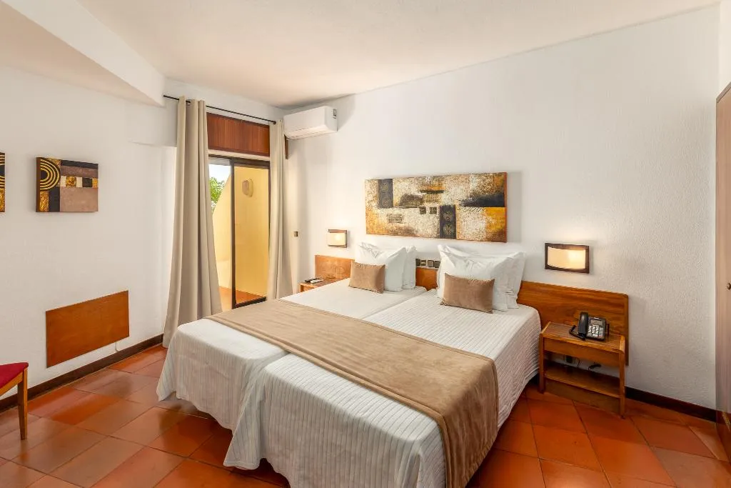 SUITE STANDARD Room, Praia da Lota Resort, Algarve