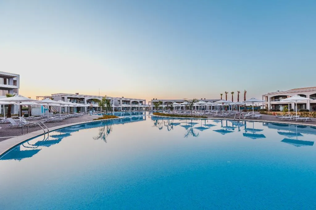 Pool, Blue Lagoon Queen, Halkidiki