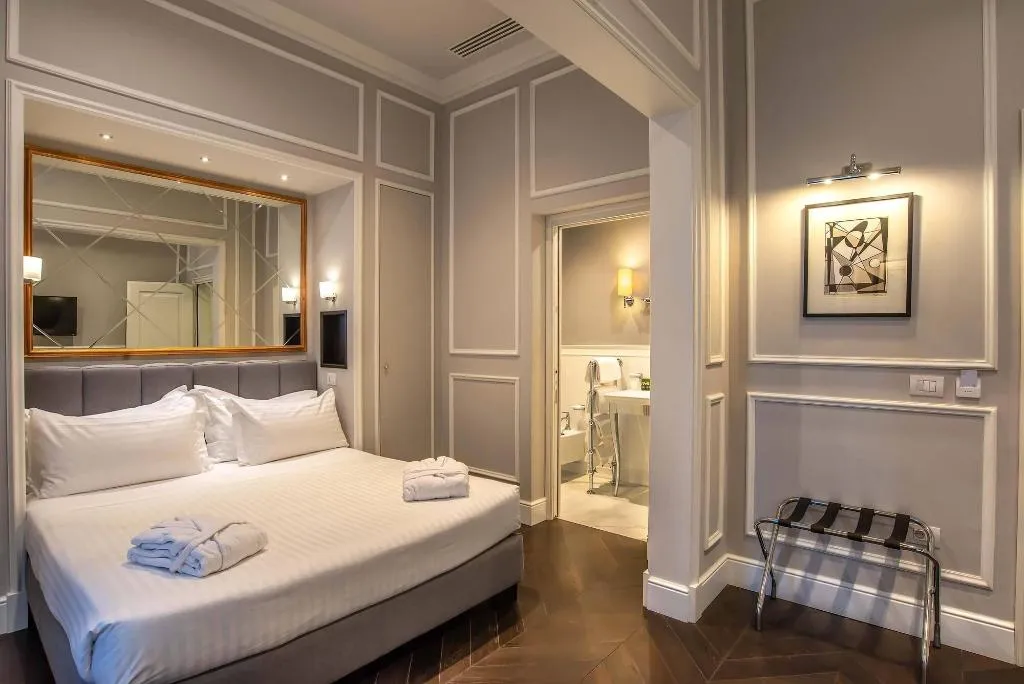 Room, Florence Luxury Suites, Florence