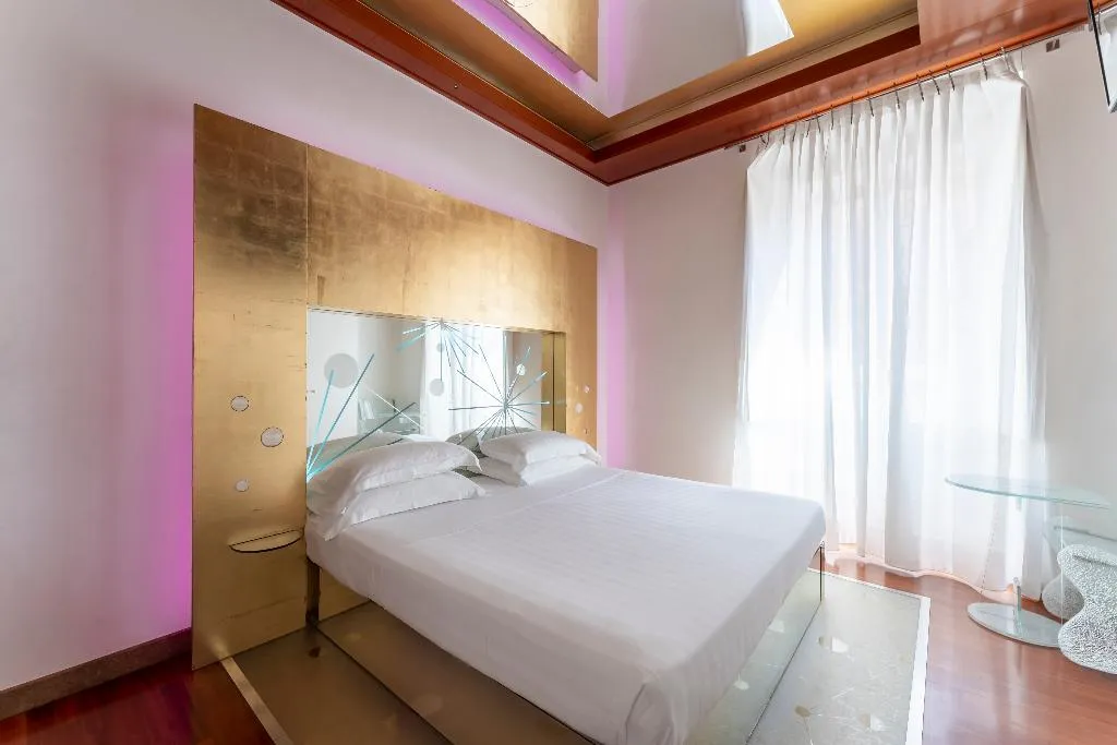 JUNIOR SUITE STANDARD Room, Hotel Trecento, Rome