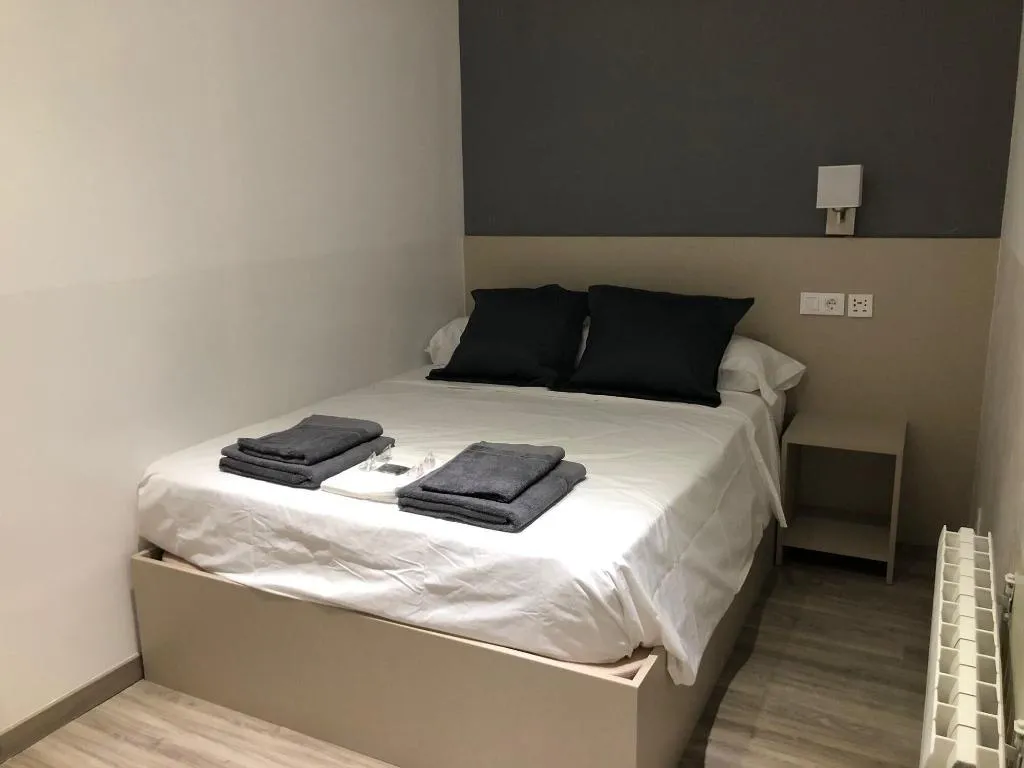 Room, Hostalin Madrid Atocha, Madrid