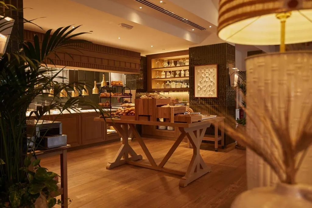 Restaurant, The St. Regis Mardavall Resort, Majorca