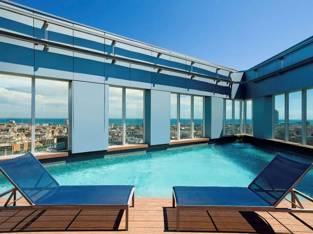 Pool, Novotel Barcelona City, Barcelona