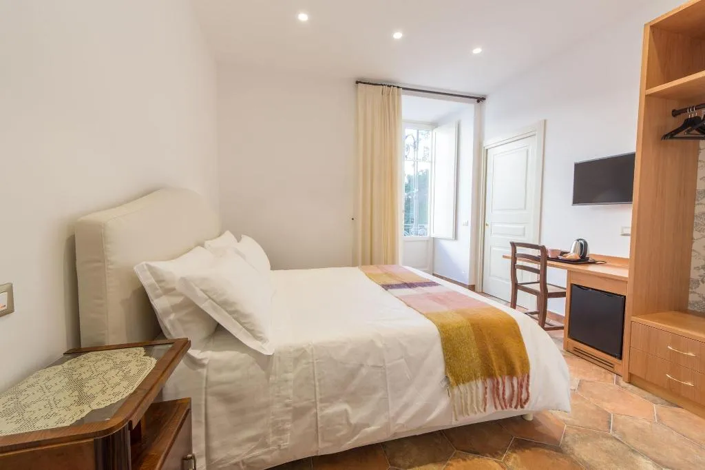 Room, Residenza Il Campanile, Naples