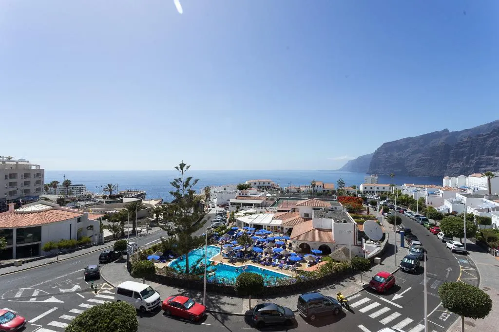APARTMENT SEA VIEW TWO BEDROOMS Room, El MarquÃ©s Palace by Intercorp Hotel Group, Tenerife