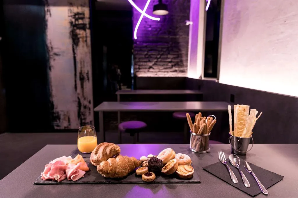 Restaurant, Heart Hotel, Milan