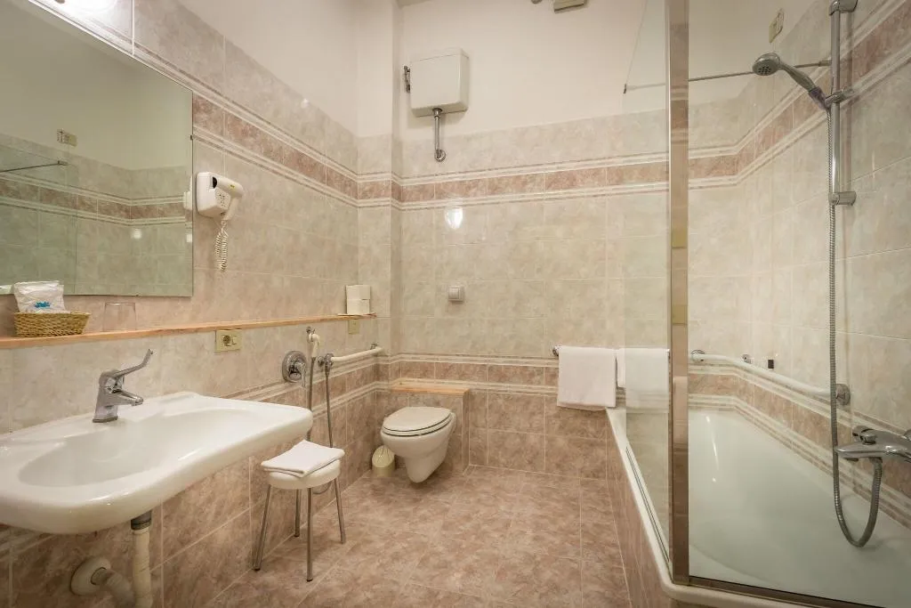 DOUBLE SUPERIOR RIVER VIEW Room, Hotel Alessandra, Florence