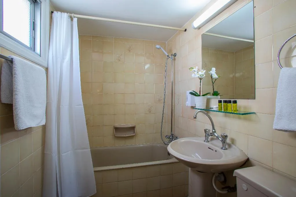 STUDIO STANDARD Room, Costantiana Beach Hotel Apts, Cyprus