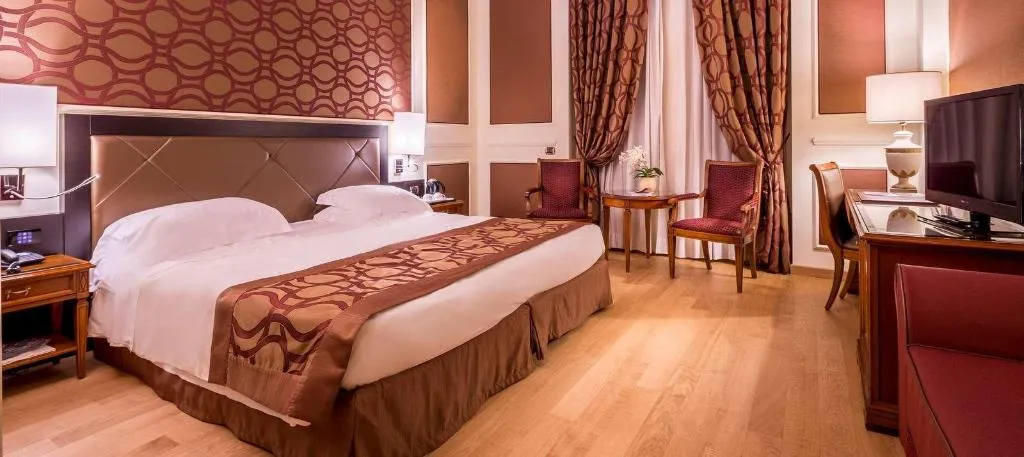 Room, Grand Visconti Palace, Milan