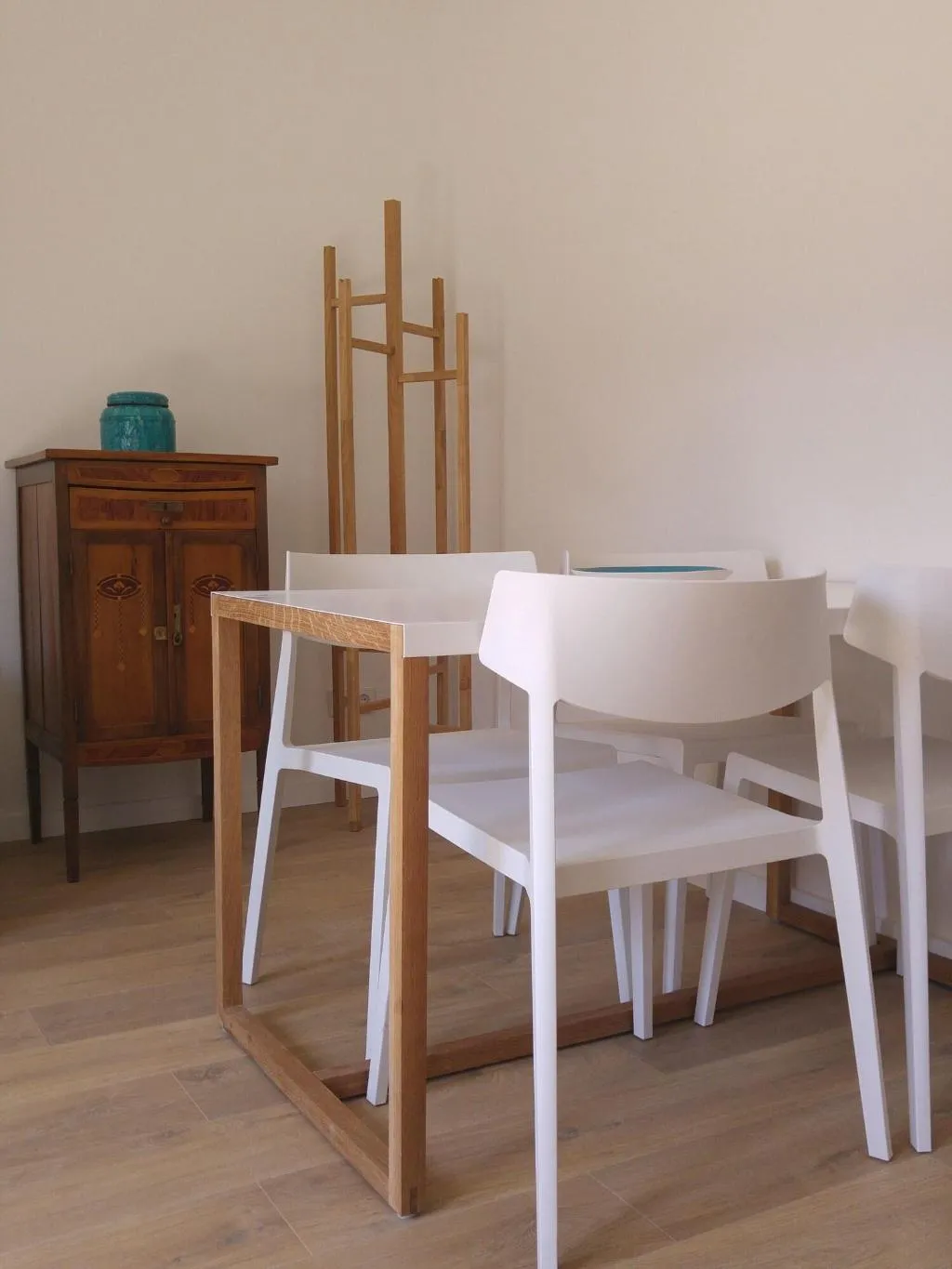 Room, L'Esplai Valencia, Valencia