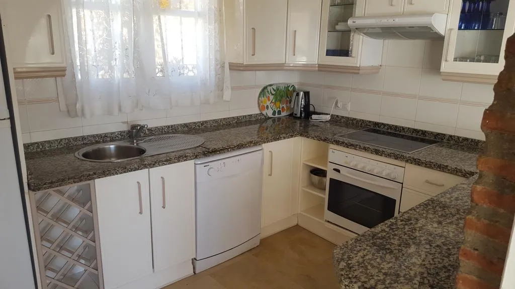APARTMENT CAPACITY 8 THREE BEDROOMS Room, Capistrano El Sur, Costa Del Sol