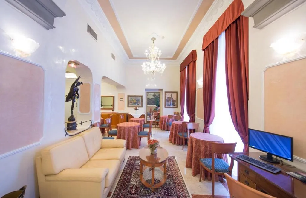 Lobby, Strozzi Palace Hotel, Florence