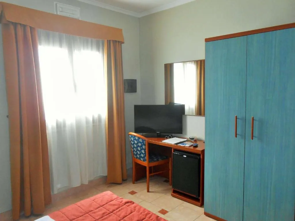 Room, Hotel Riviera Fiumicino, Rome