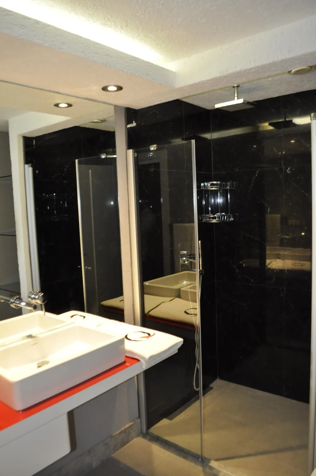 APARTMENT THREE BEDROOMS TWO BATHROOMS Room, Q Spa Resort, Antalya