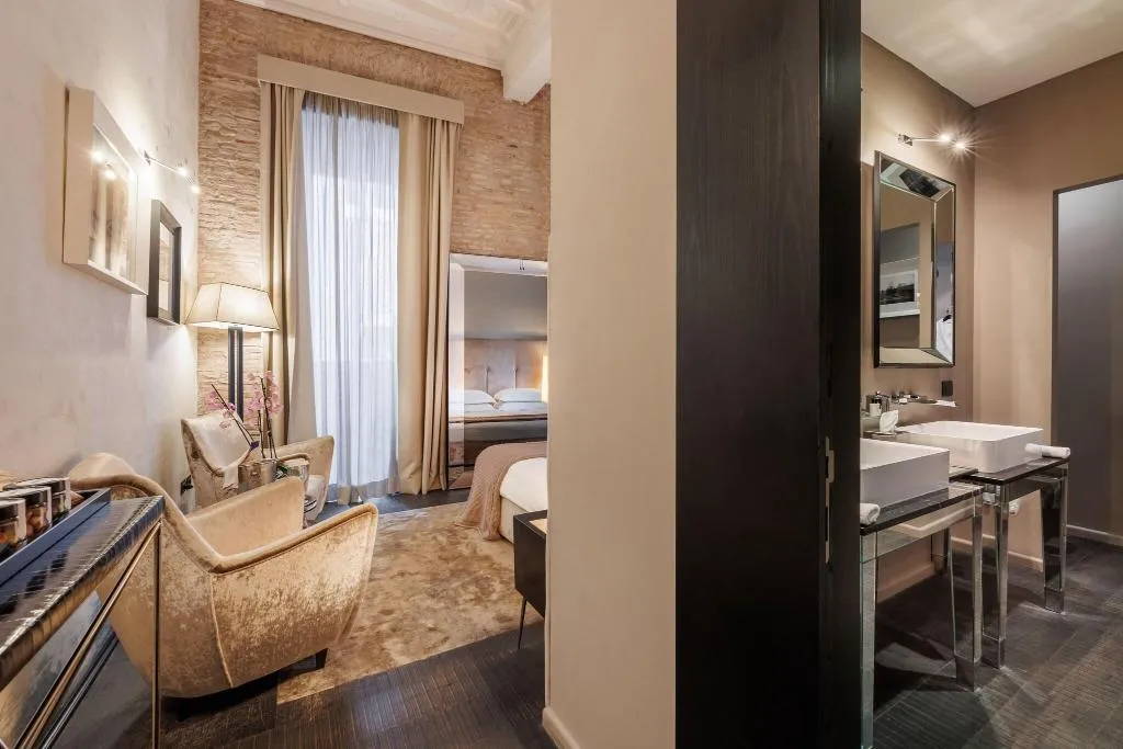 JUNIOR SUITE KING SIZE BED Room, Dom Hotel Roma, Rome