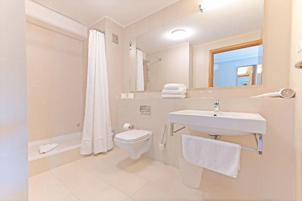 DOUBLE WITH BALCONY Room, The Residence, Split