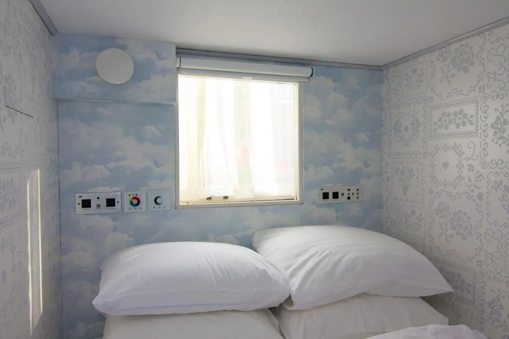 General view, De Bedstee Boutique Capsule Hotel, Amsterdam