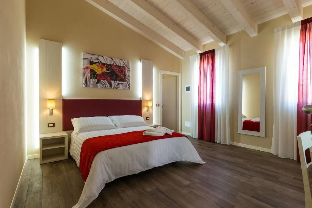 Room, Villa Erica & Villa Erica 1, Venice