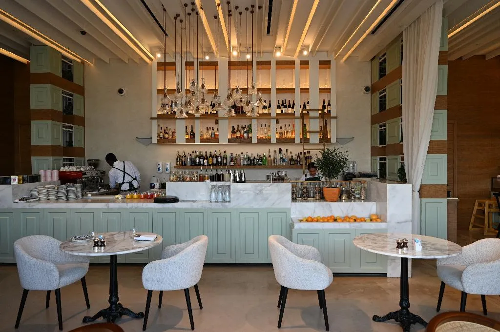 Restaurant, Hyatt Centric Jumeirah Dubai, Dubai