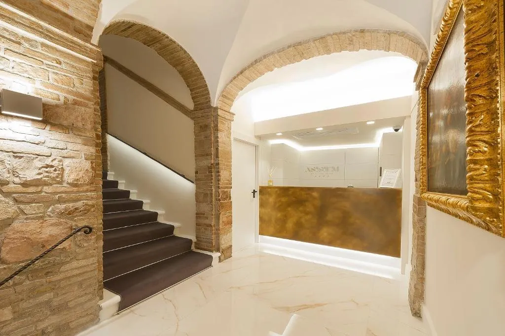 Lobby, Alexander, Perugia