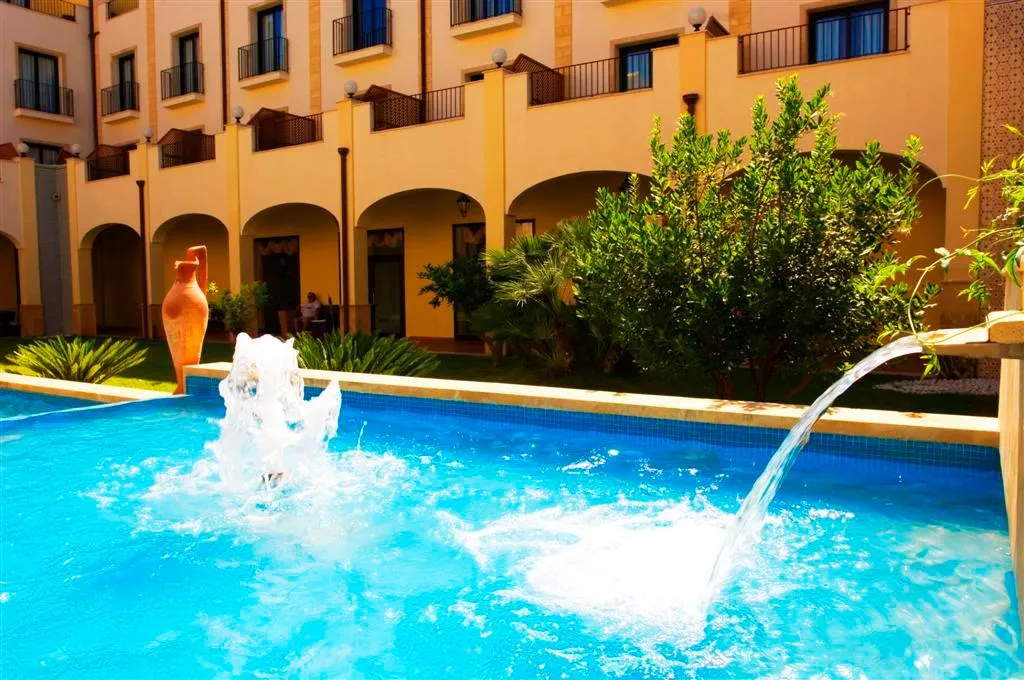 Pool, Mahara Hotel, Palermo