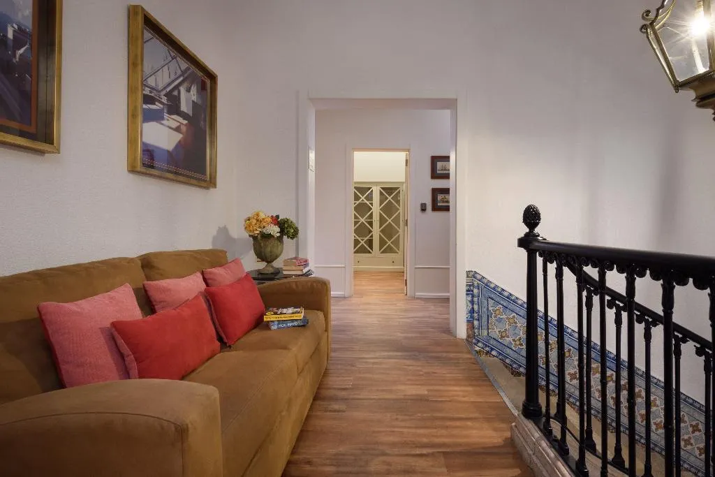 Lobby, Alecrim Ao Chiado, Lisbon