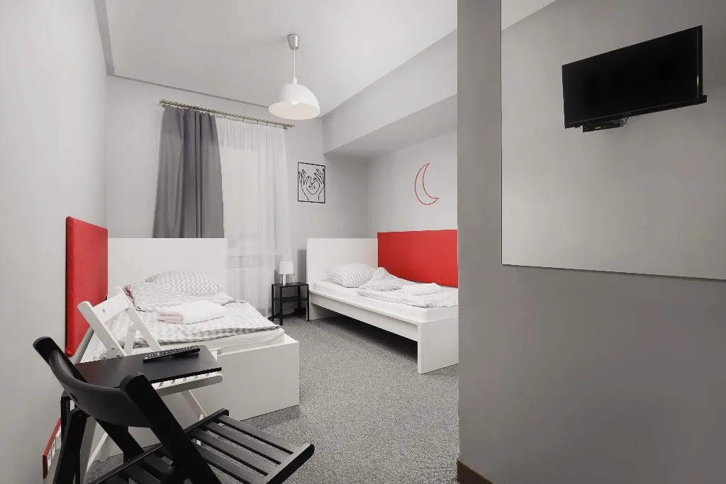 TWIN STANDARD Room, Moon Hostel Krakow, Krakow