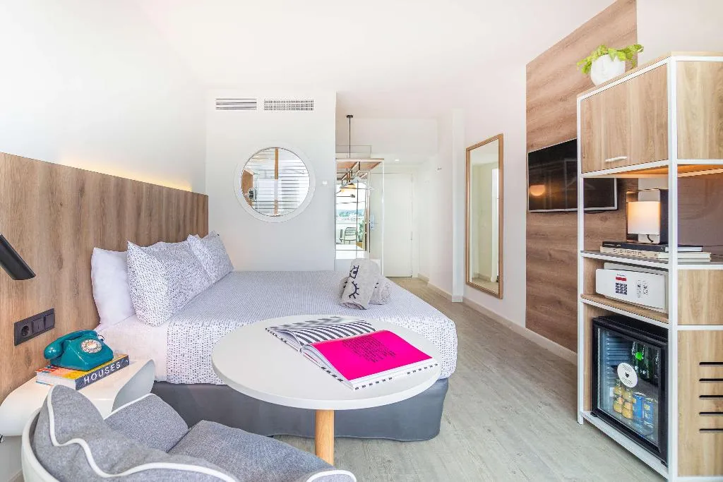 Room CONNECTING ROOM Room, Innside Ibiza Beach, Ibiza