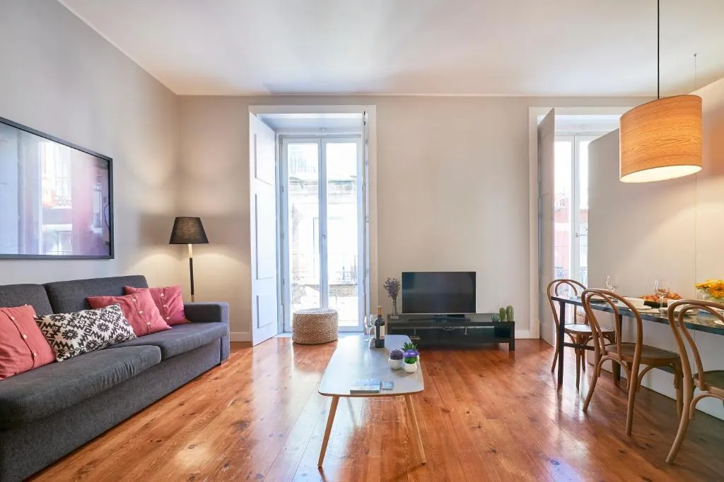 APARTMENT SUPERIOR THREE BEDROOMS Room, Lisbon Five Stars Apartments Combro 7, Lisbon