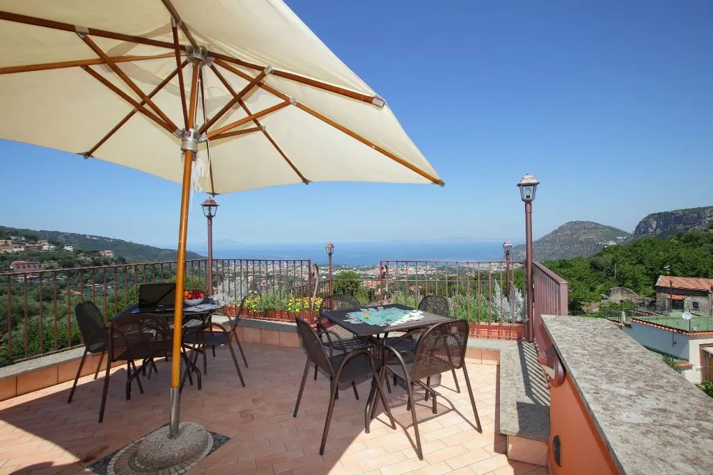 Terrace, Residence L'Incanto Sorrento, Naples