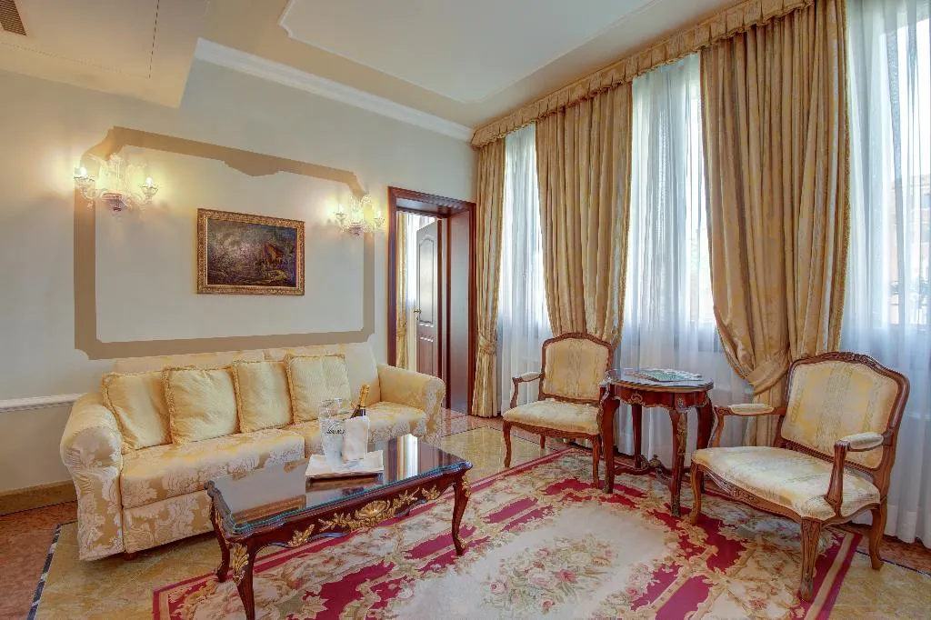SUITE CANAL VIEW Room, Canal Grande, Venice