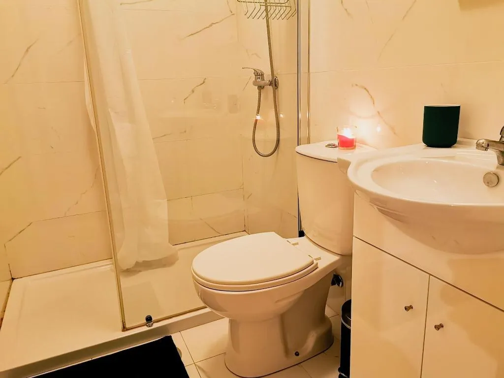 Room, The Beach Corner Guesthouse, Porto