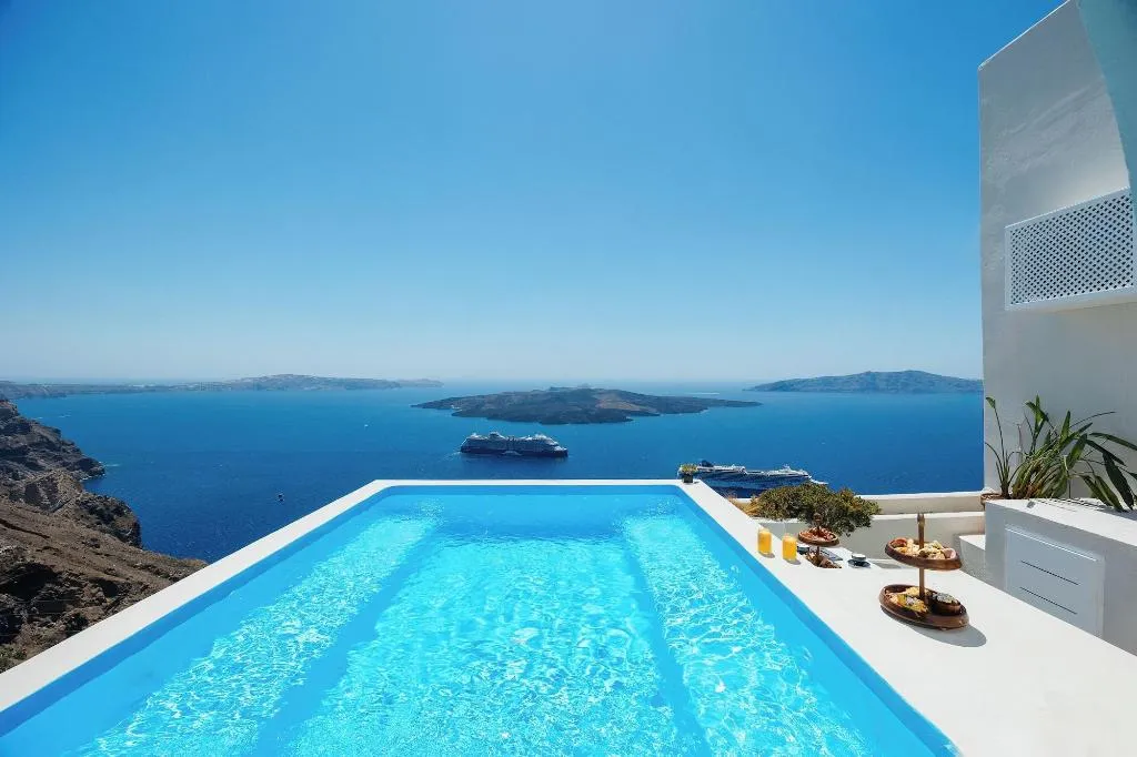 General view, Kastro Suites, Santorini