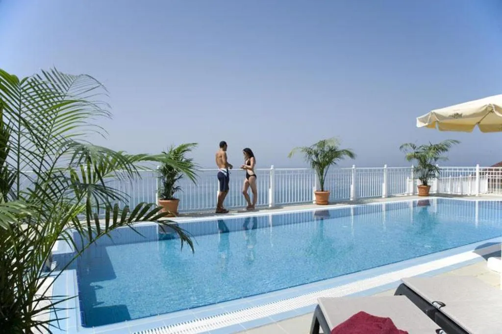 Pool, Hotel Perla Marina, Costa Del Sol