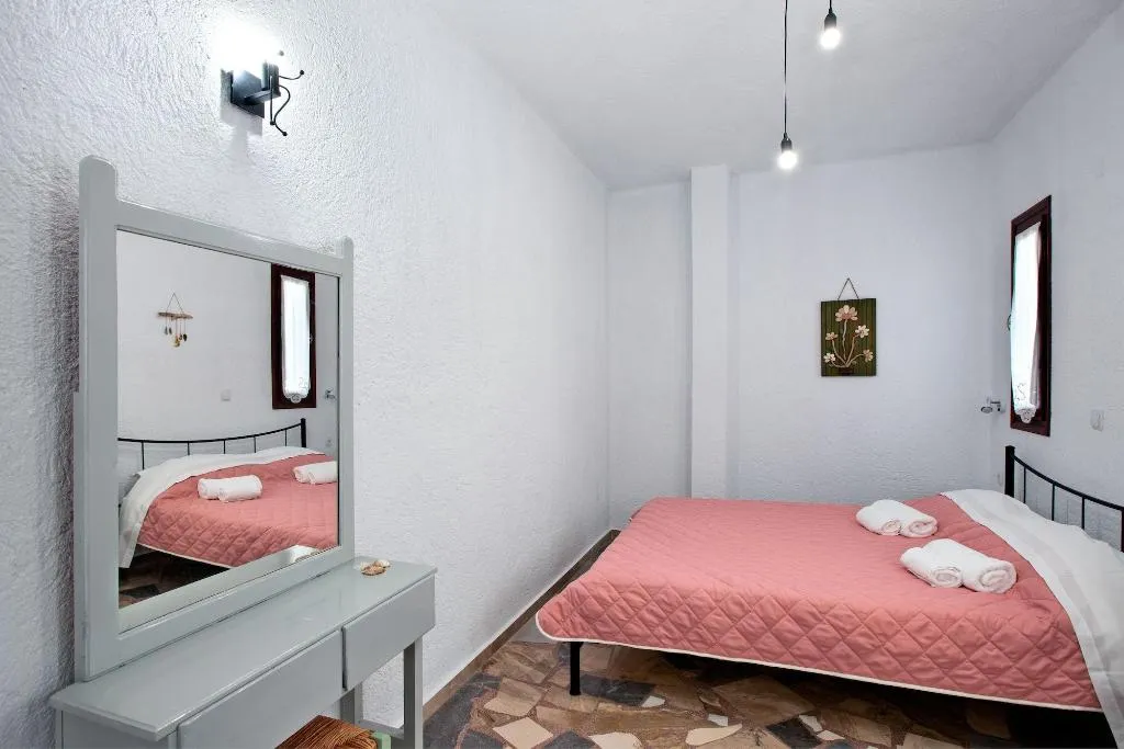 Room, New Aurora Apts Studios, Crete