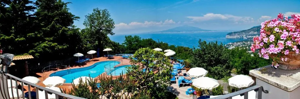 Sports and Entertainment, Grand Hotel Hermitage & Villa Romita, Naples