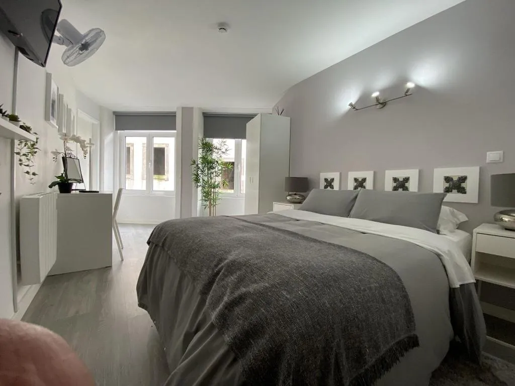 Room, Residencial Triunfo, Porto
