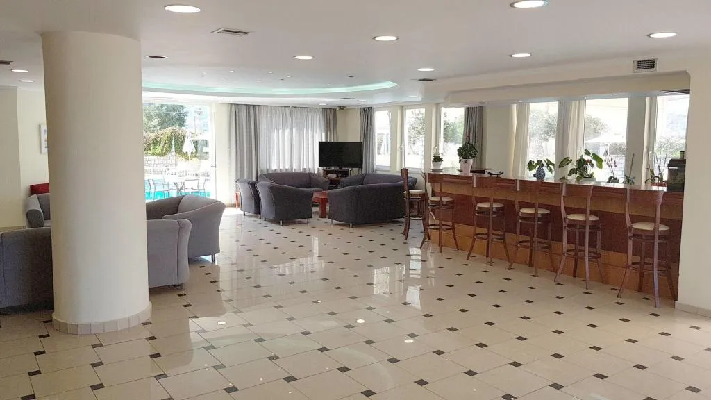 Lobby, Sunny Bay, Crete