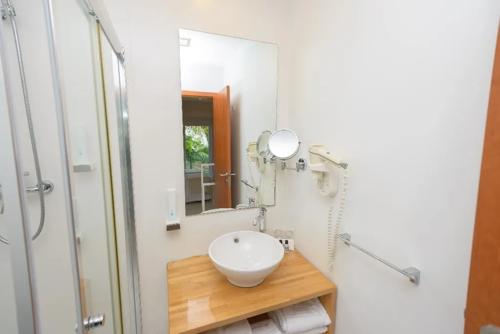 DOUBLE STANDARD Room, Amazonia Estoril Hotel, Lisbon