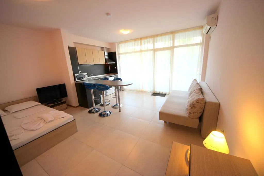 STUDIO STANDARD Room, Menada Grand Kamelia Apartments, Bourgas